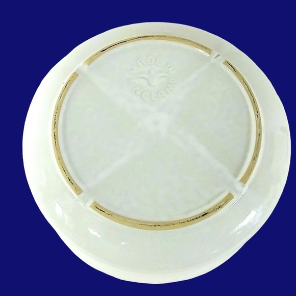 Casserole Dish With Lid and Carrying Stand and Lid Rest Made in England EP Metal - Picture 7 of 7